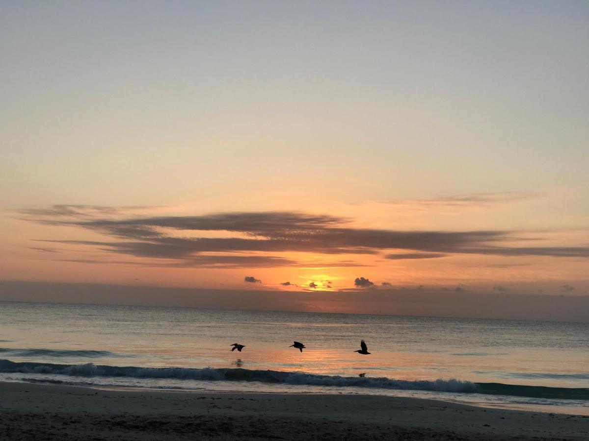 Chavez Eco Beach Camping And Cabanas Tulum Exterior photo