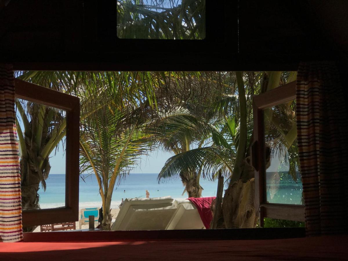 Chavez Eco Beach Camping And Cabanas Tulum Exterior photo
