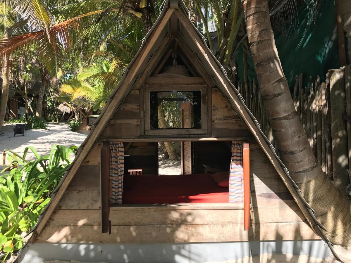 Chavez Eco Beach Camping And Cabanas Tulum Exterior photo
