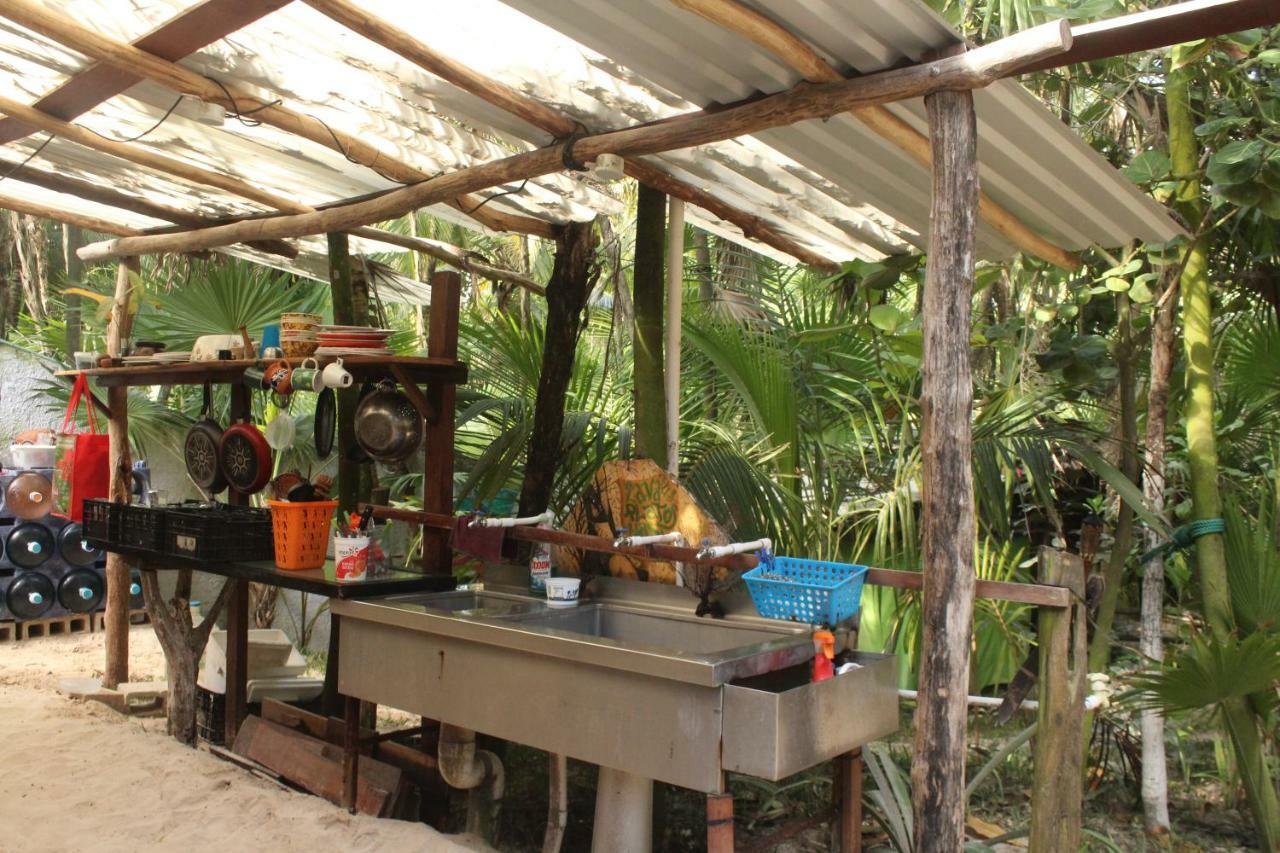 Chavez Eco Beach Camping And Cabanas Tulum Exterior photo